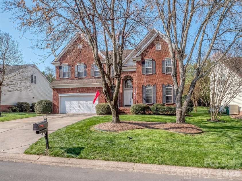 6416 Red Maple Drive, Charlotte, NC 28277.  MLS# CAR4357994, YatesRealty ID 15617. 