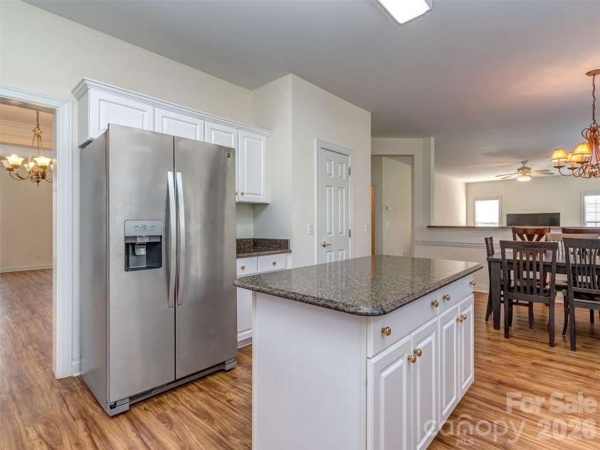 6416 Red Maple Drive, Charlotte, NC 28277.  MLS# CAR4357994, YatesRealty ID 15617. 