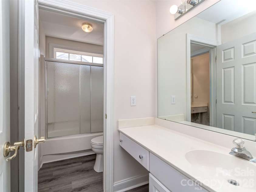 6416 Red Maple Drive, Charlotte, NC 28277.  MLS# CAR4357994, YatesRealty ID 15617. 