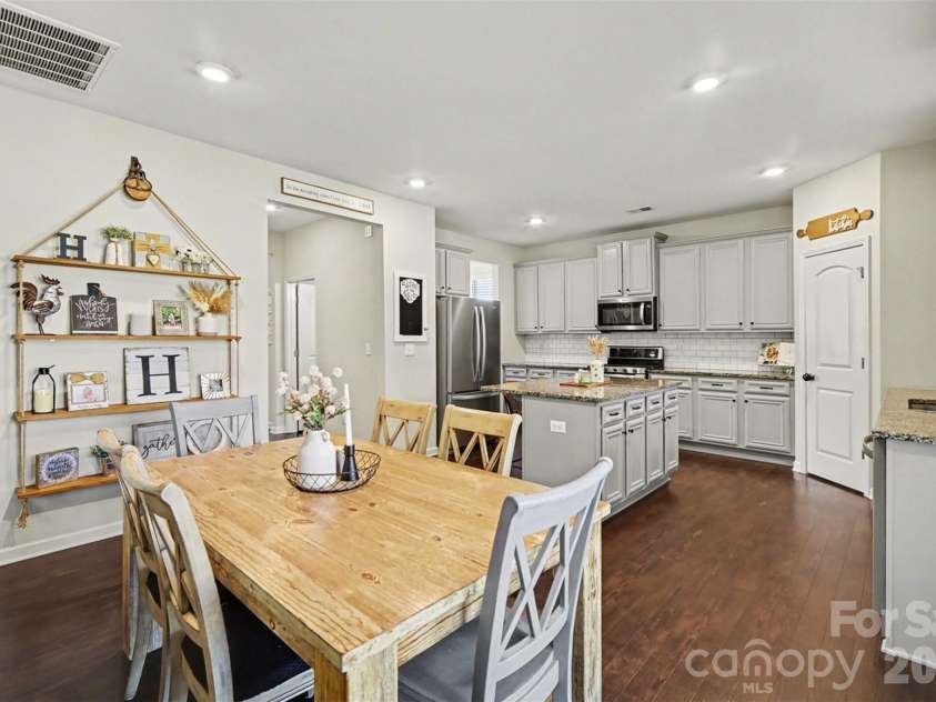 514 Tack Lane, Midland, NC 28107.  MLS# CAR4358317, YatesRealty ID 15618. 