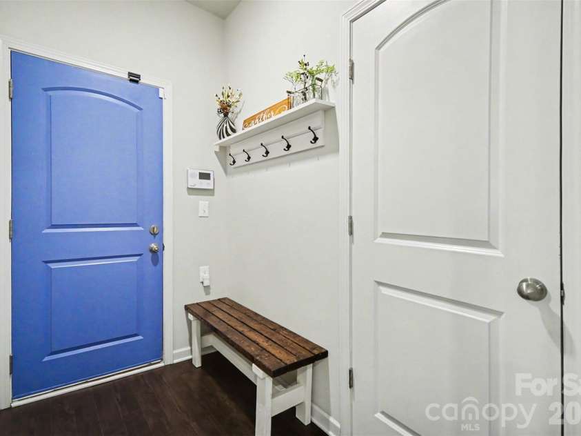 514 Tack Lane, Midland, NC 28107.  MLS# CAR4358317, YatesRealty ID 15618. Drop zone at entryway from garage