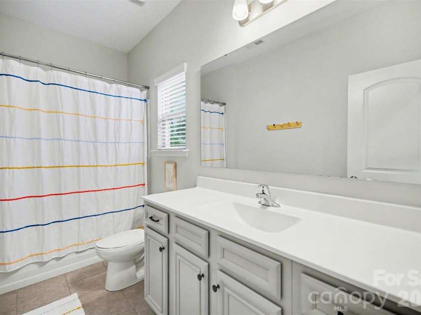 514 Tack Lane, Midland, NC 28107.  MLS# CAR4358317, YatesRealty ID 15618. Full Bathroom