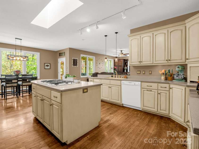 1424 Wolfpen Road, Old Fort, NC 28762.  MLS# CAR4245596, YatesRealty ID 15619. 