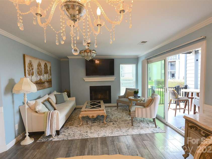 18867 Vineyard Point Lane, Cornelius, NC 28031.  MLS# CAR4185266, YatesRealty ID 1562. 