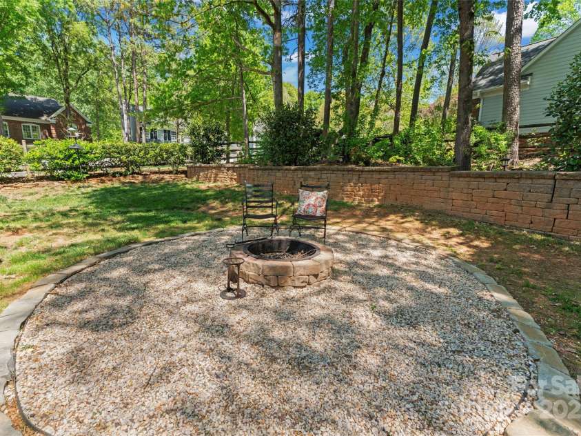 15744 Berryfield Street, Huntersville, NC 28078.  MLS# CAR4248486, YatesRealty ID 15620. 