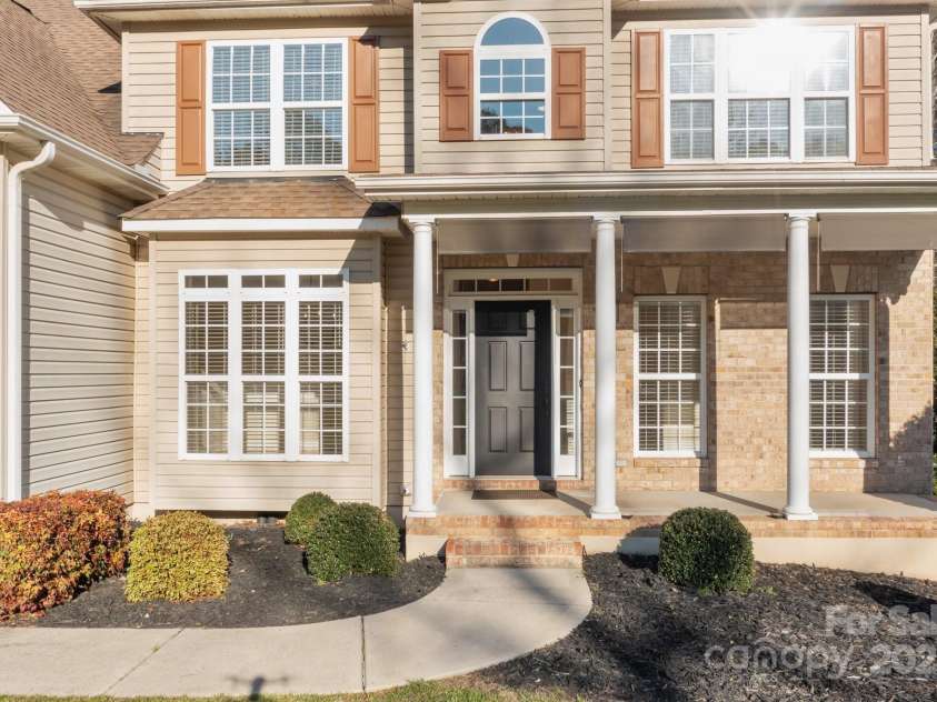 214 Harbor Landing Drive, Mooresville, NC 28117.  MLS# CAR4225759, YatesRealty ID 15621. 
