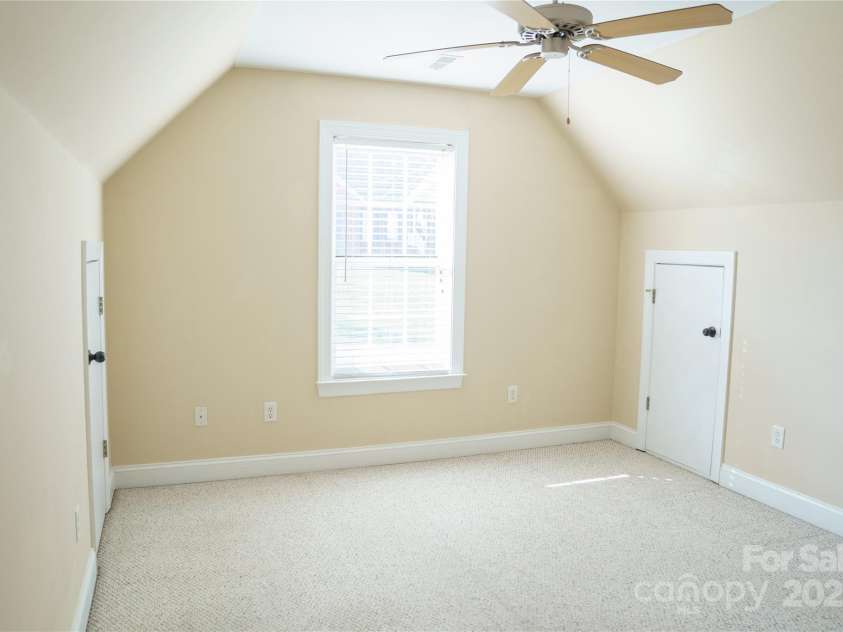 214 Harbor Landing Drive, Mooresville, NC 28117.  MLS# CAR4326069, YatesRealty ID 15621. Bonus Room