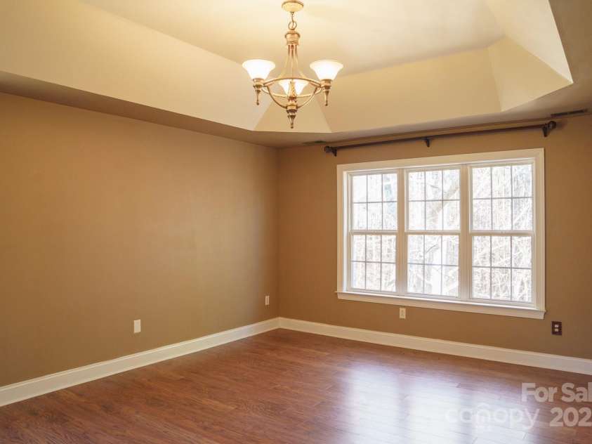 214 Harbor Landing Drive, Mooresville, NC 28117.  MLS# CAR4326069, YatesRealty ID 15621. Primary Suite