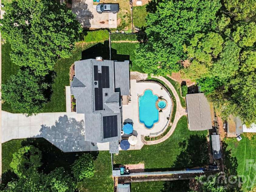 2705 Greenmont Circle, Belmont, NC 28012.  MLS# CAR4368980, YatesRealty ID 15621. 