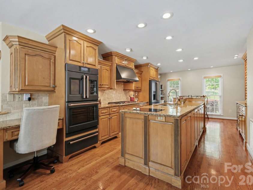 2705 Greenmont Circle, Belmont, NC 28012.  MLS# CAR4368980, YatesRealty ID 15621. 