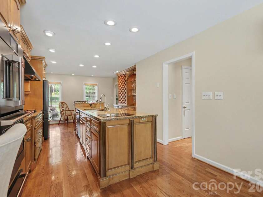 2705 Greenmont Circle, Belmont, NC 28012.  MLS# CAR4368980, YatesRealty ID 15621. 