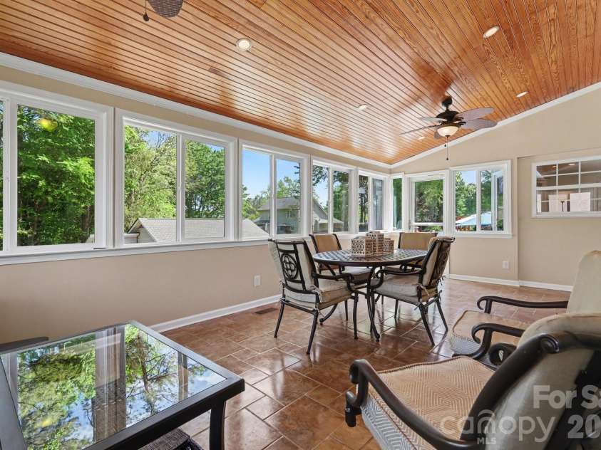 2705 Greenmont Circle, Belmont, NC 28012.  MLS# CAR4368980, YatesRealty ID 15621. 