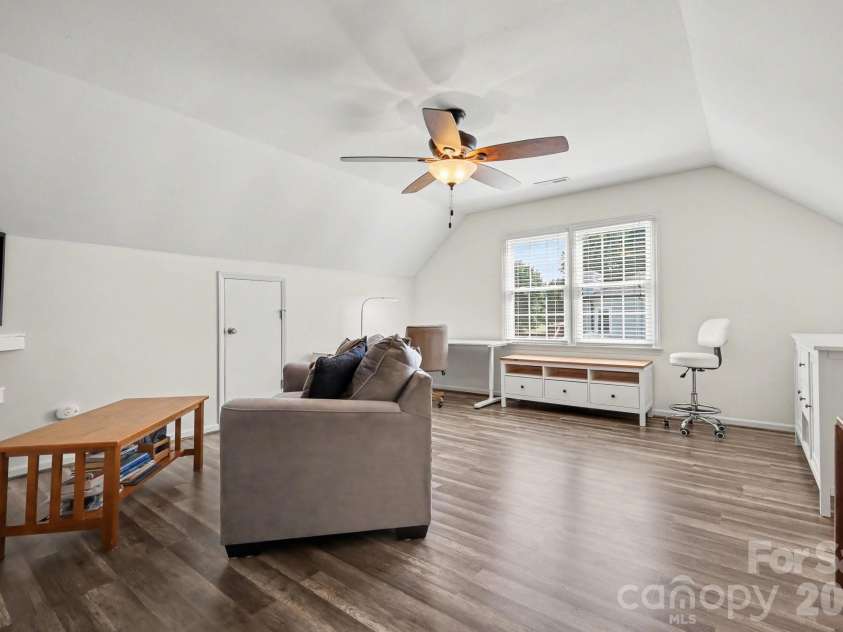 2705 Greenmont Circle, Belmont, NC 28012.  MLS# CAR4368980, YatesRealty ID 15621. 