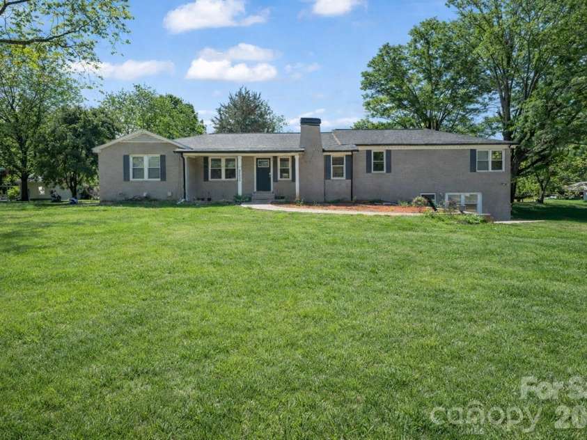 34438 Springdale Drive, New London, NC 28127.  MLS# CAR4372060, YatesRealty ID 15623. 