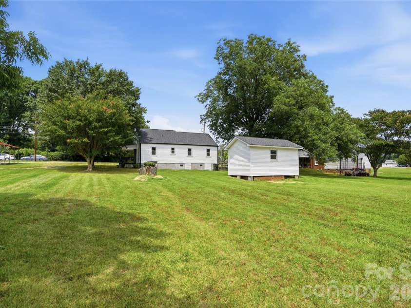 1203 Gold Street Extension, Kings Mountain, NC 28086.  MLS# CAR4400384, YatesRealty ID 15624. 