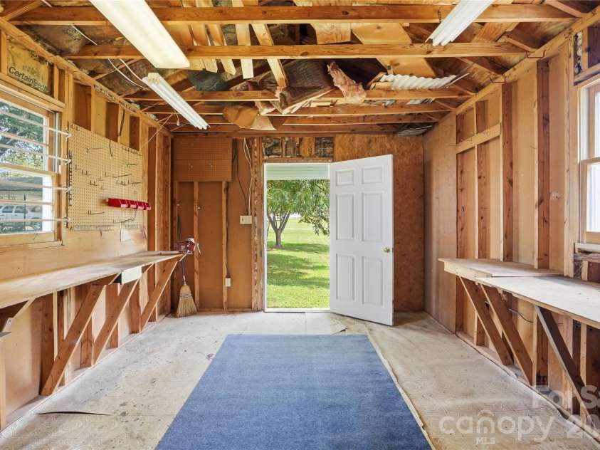 1203 Gold Street Extension, Kings Mountain, NC 28086.  MLS# CAR4400384, YatesRealty ID 15624. 