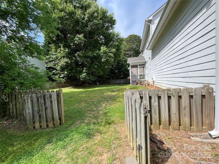 2208 Fieldmont Court, Raleigh, NC 27614.  MLS# CAR4258969, YatesRealty ID 15624. 