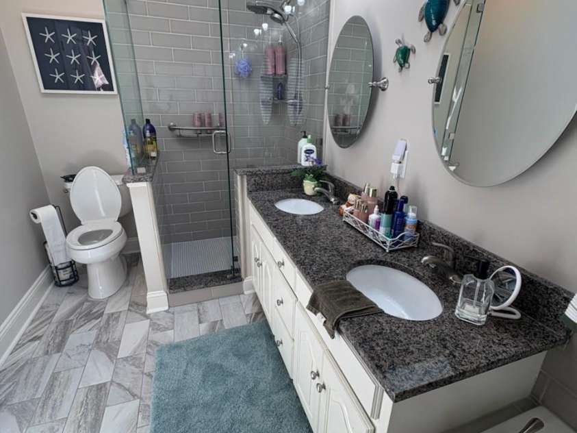 1601 Eden Glen Drive, Dallas, NC 28034.  MLS# CAR4211731, YatesRealty ID 15625. Primary Double sinks
