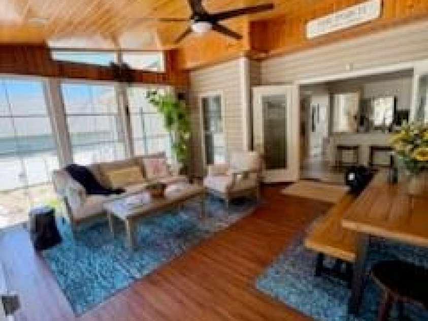 1601 Eden Glen Drive, Dallas, NC 28034.  MLS# CAR4211731, YatesRealty ID 15625. Sunroom  indoor/outdoor living