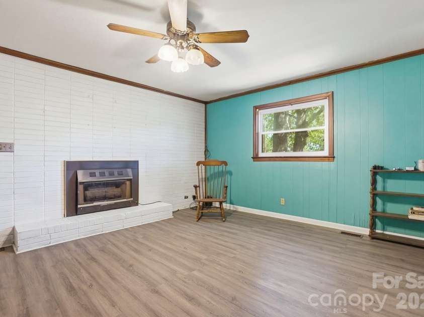 2531 Arnold Drive, Monroe, NC 28110.  MLS# CAR4369421, YatesRealty ID 15626. Living Room