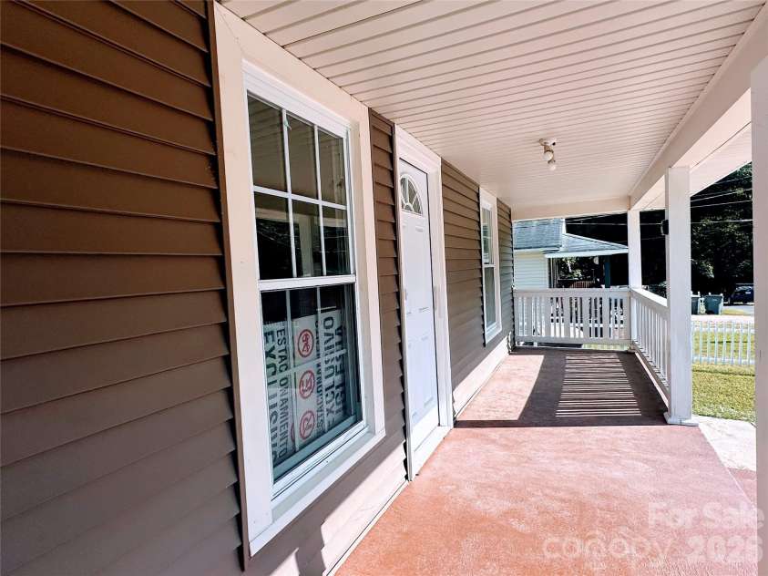 825 Margate Avenue, Kannapolis, NC 28081.  MLS# CAR4369562, YatesRealty ID 15628. 