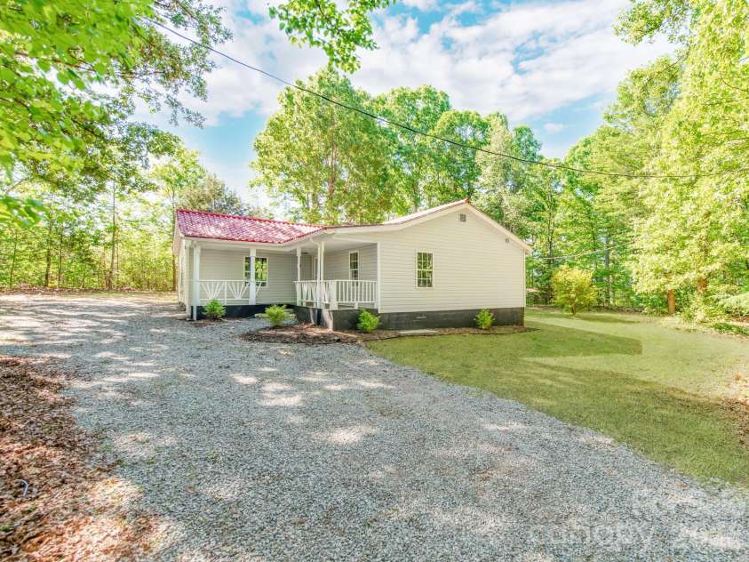 2124 Shoal Road, Lincolnton, NC 28092.  MLS# CAR4374222, YatesRealty ID 15629. 