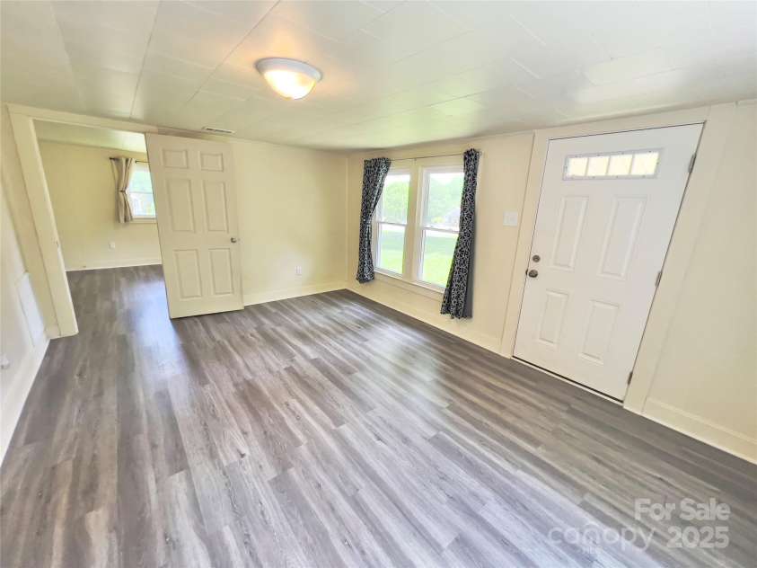 2482 NC 10 Highway, Conover, NC 28613.  MLS# CAR4257700, YatesRealty ID 15630. 