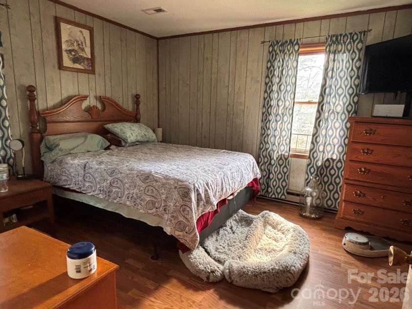 493 Franklintown Road, Spruce Pine, NC 28777.  MLS# CAR4369688, YatesRealty ID 15631. 