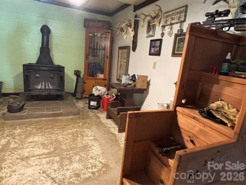493 Franklintown Road, Spruce Pine, NC 28777.  MLS# CAR4369688, YatesRealty ID 15631. 