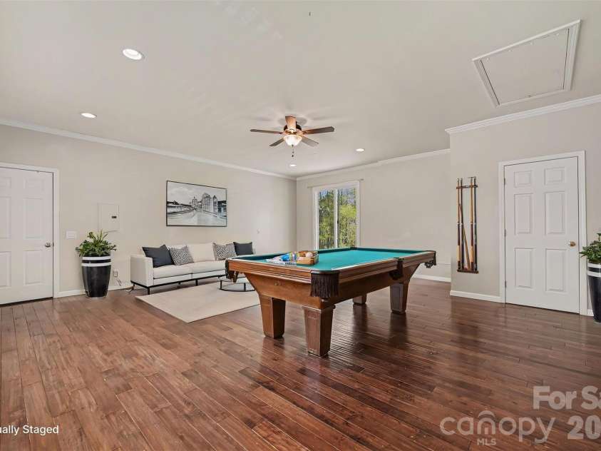 7329 Bailywick Drive, Waxhaw, NC 28173.  MLS# CAR4334755, YatesRealty ID 15632. Billard Room
