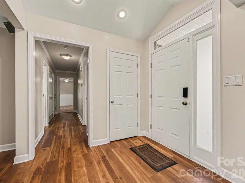 7329 Bailywick Drive, Waxhaw, NC 28173.  MLS# CAR4334755, YatesRealty ID 15632. Front Entry