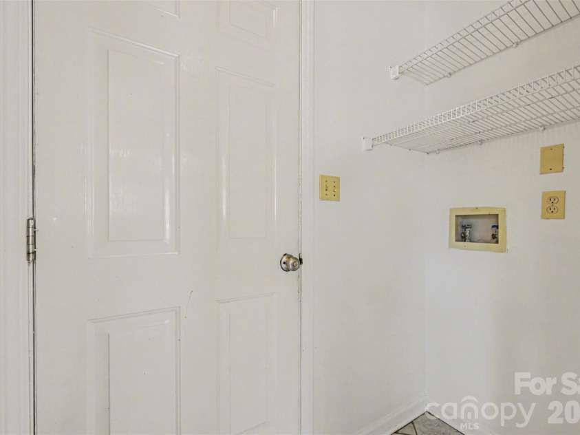7329 Bailywick Drive, Waxhaw, NC 28173.  MLS# CAR4334755, YatesRealty ID 15632. Laundry