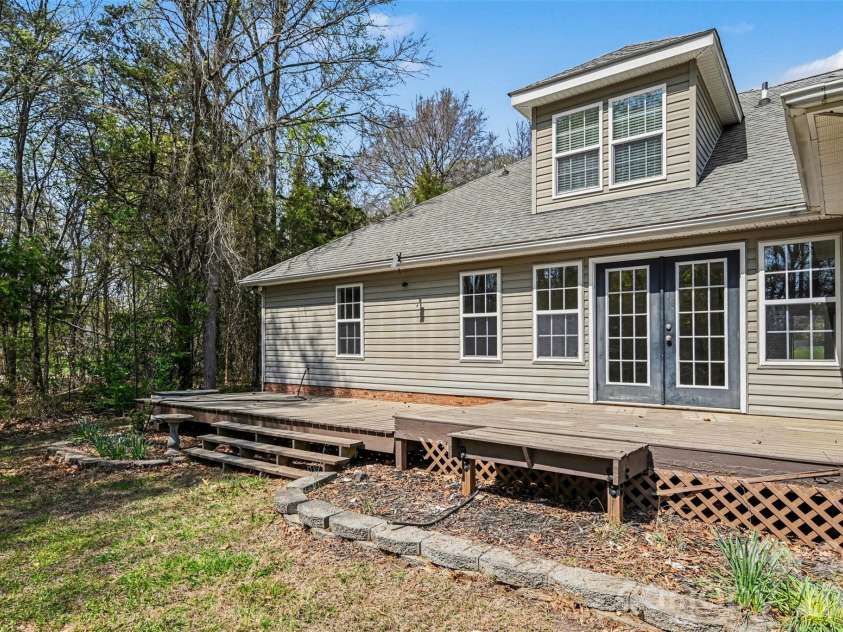 7329 Bailywick Drive, Waxhaw, NC 28173.  MLS# CAR4334755, YatesRealty ID 15632. Rear Deck