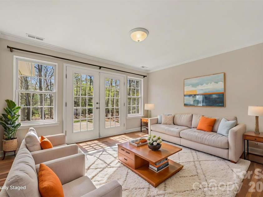 7329 Bailywick Drive, Waxhaw, NC 28173.  MLS# CAR4334755, YatesRealty ID 15632. Sunroom