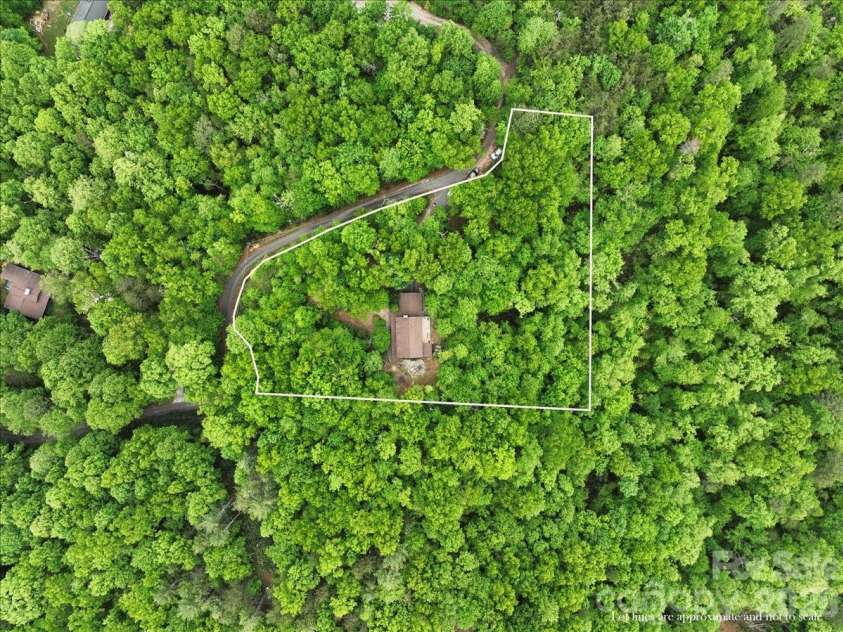 190 Executive Estates Drive, Old Fort, NC 28762.  MLS# CAR4349783, YatesRealty ID 15634. Approximate boundaries