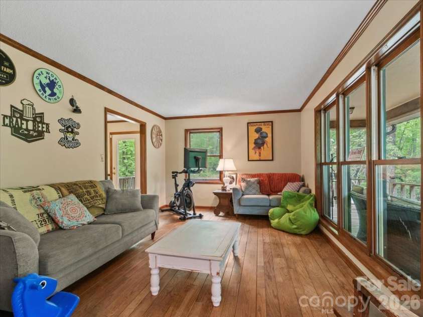190 Executive Estates Drive, Old Fort, NC 28762.  MLS# CAR4349783, YatesRealty ID 15634. Living Room