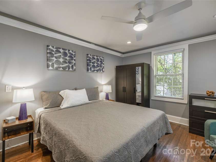 713/715 Walnut Avenue, Charlotte, NC 28208.  MLS# CAR4241101, YatesRealty ID 15635. 715 primary bedroom 2
