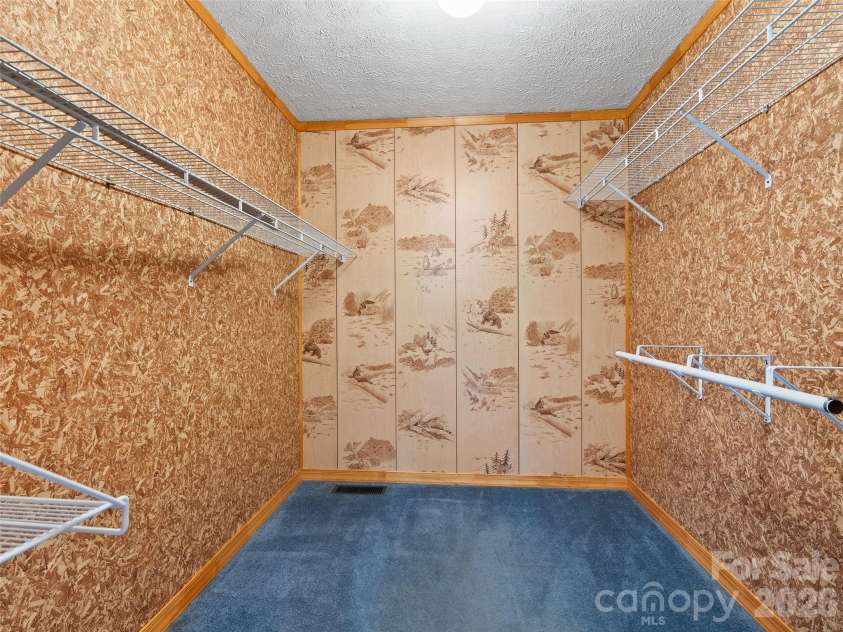 37 Sawyer Ridge Road, Clyde, NC 28721.  MLS# CAR4370652, YatesRealty ID 15636. 