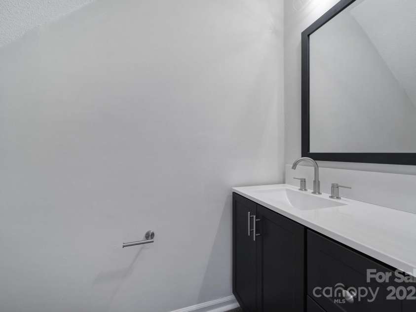 438 Stoneycreek Lane, Rock Hill, SC 29730.  MLS# CAR4211748, YatesRealty ID 15636. 