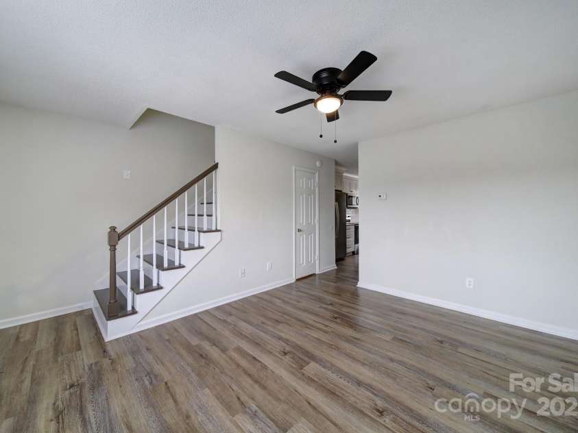 438 Stoneycreek Lane, Rock Hill, SC 29730.  MLS# CAR4211748, YatesRealty ID 15636. 