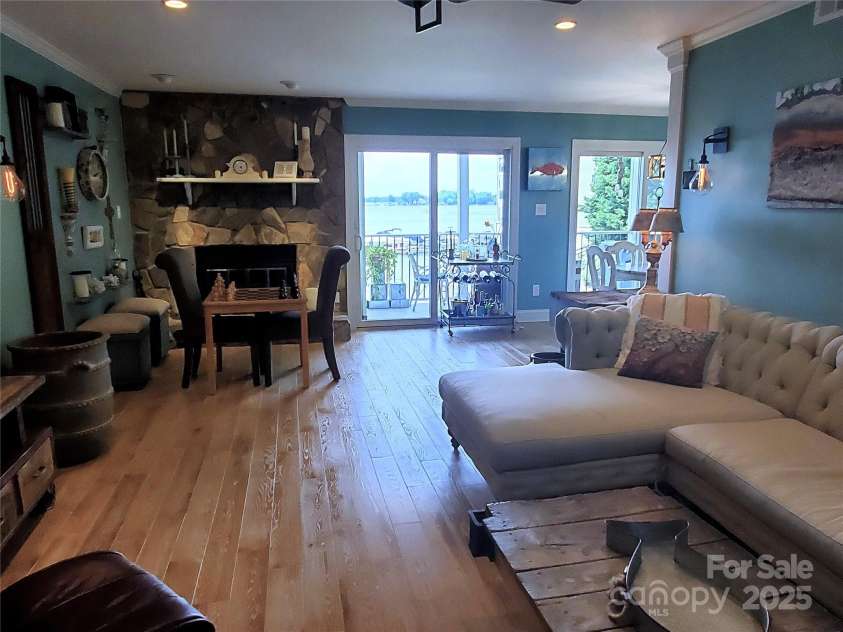 20417 Harborgate Court, Cornelius, NC 28031.  MLS# CAR4263647, YatesRealty ID 15638. 