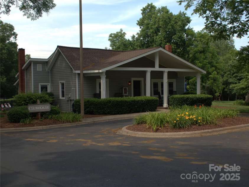 20417 Harborgate Court, Cornelius, NC 28031.  MLS# CAR4263647, YatesRealty ID 15638. 