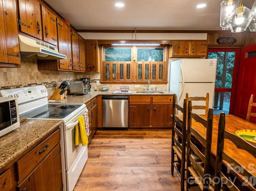 176 McGuffey Ridge Road, Gerton, NC 28735.  MLS# CAR4358036, YatesRealty ID 15639. 