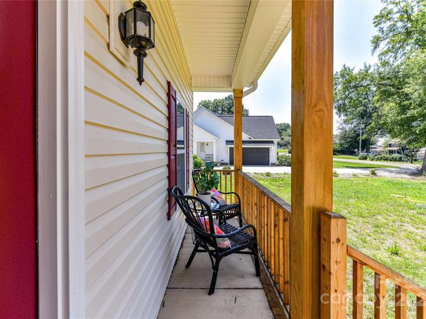 4980 Kiser Island Road, Terrell, NC 28682.  MLS# CAR4241142, YatesRealty ID 1564. Relaxing Front Porch with Water Views!