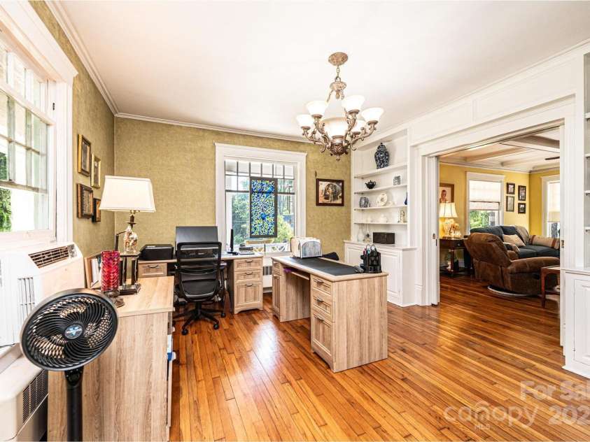 225 Rectory Hill Place, Lenoir, NC 28645.  MLS# CAR4258694, YatesRealty ID 15640. 