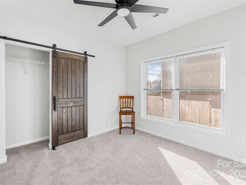 636 Broad Street, Mooresville, NC 28115.  MLS# CAR4239629, YatesRealty ID 15641. 