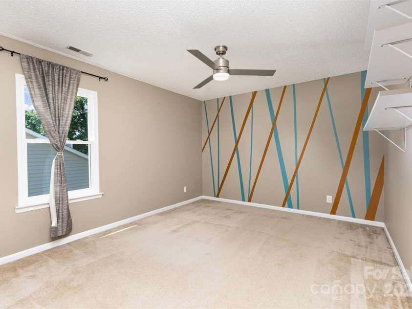 7218 Jacobs Fork Lane, Charlotte, NC 28273.  MLS# CAR4254104, YatesRealty ID 15642. 