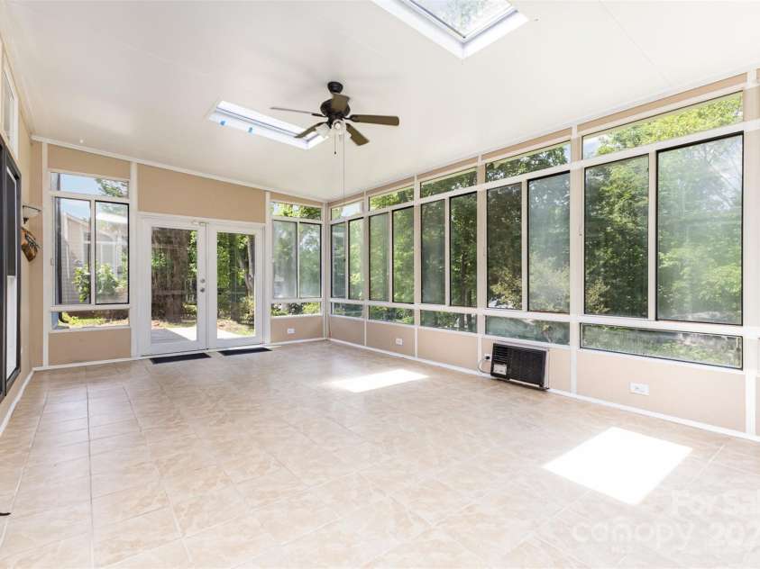 7218 Jacobs Fork Lane, Charlotte, NC 28273.  MLS# CAR4254104, YatesRealty ID 15642. 