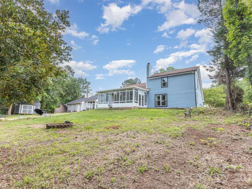 7218 Jacobs Fork Lane, Charlotte, NC 28273.  MLS# CAR4254104, YatesRealty ID 15642. 
