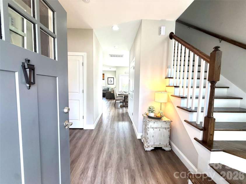 2636 2nd Street, Hickory, NC 28601.  MLS# CAR4361131, YatesRealty ID 15643. 